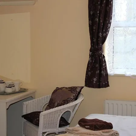 Guest house Arch